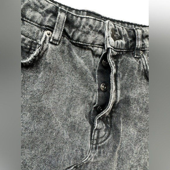 BDG Urban Outfitters Fringe Hem Black Acid
Wash Distressed Mini Skirt - Picture 5 of 7